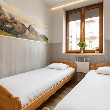 Hostel Goscinne *